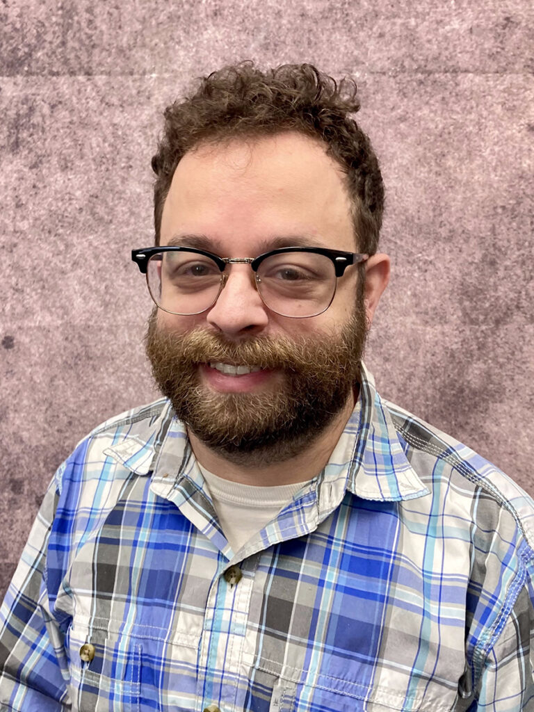 Headshot of Business Librarian Alger Newberry
