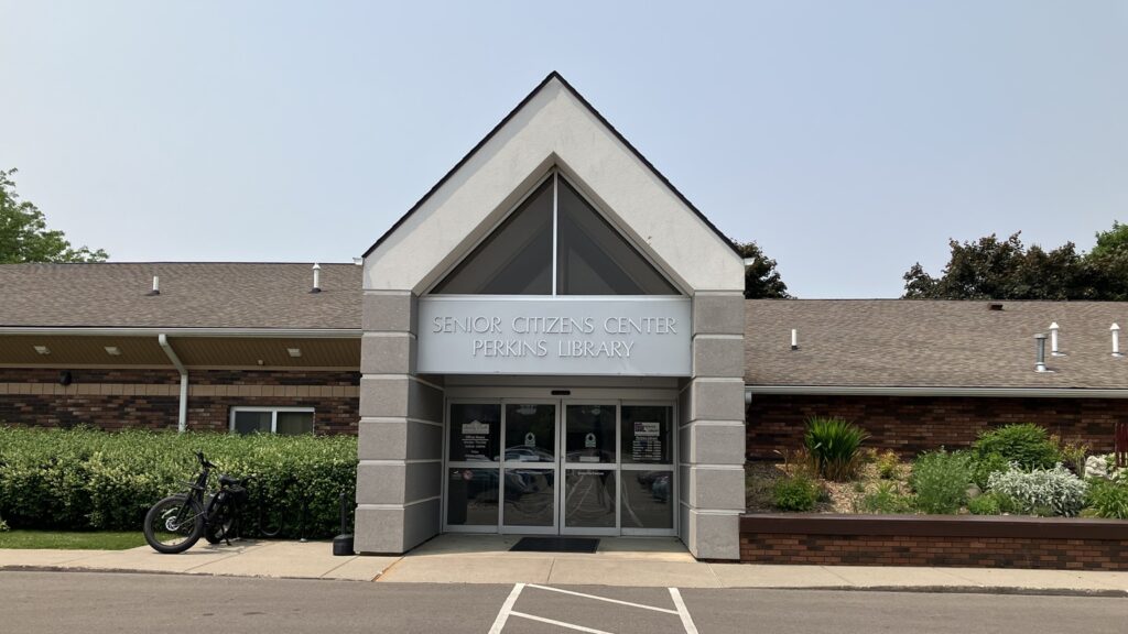 The outside of the Swartz Creek-Perkins Library and Senior Citizens Center building.